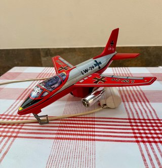 Avión Rico LW-29 con mando años 70