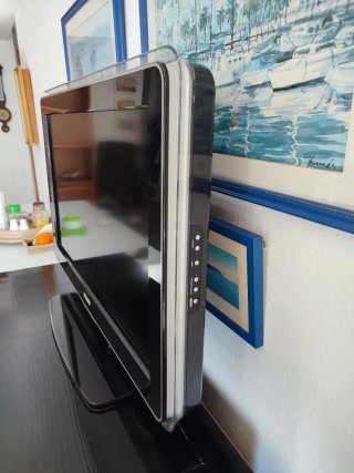 Televisor Philips Negro y Plateado