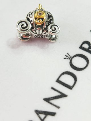 Charm Pandora Carruaje Encantado de Cenicienta 100