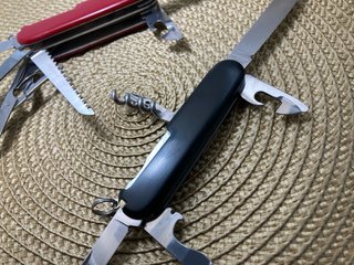 2 Canivetes Victorinox Ranger e Spartan