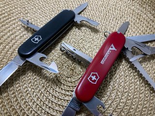 2 Canivetes Victorinox Ranger e Spartan