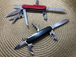 2 Canivetes Victorinox Ranger e Spartan