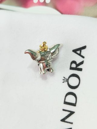 charm de Dumbo de la colección Disney x Pandora