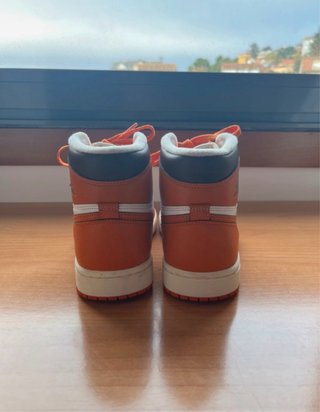 Jordan 1 Retro High OG Starfish Naranja
