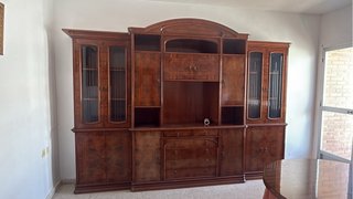 Mueble de comedor de madera