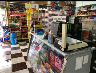 Alquilo local comercial