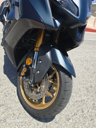 Yamaha TMAX 560 Tech MAX Negro/Dorado