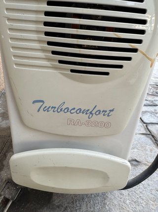 Calefactor eléctrico con ruedas