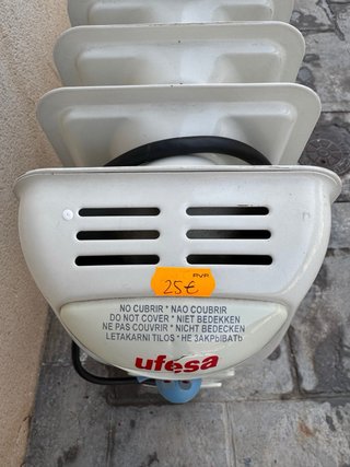 Calefactor eléctrico con ruedas
