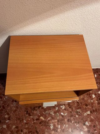 Mesita de noche madera 2 cajones
