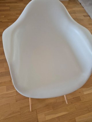 Mecedora blanca diseño moderno SKLUM