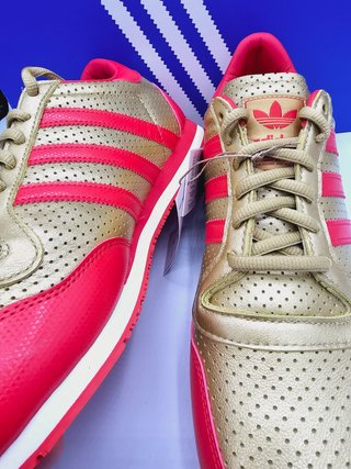 Zapatillas Adidas. Nuevas