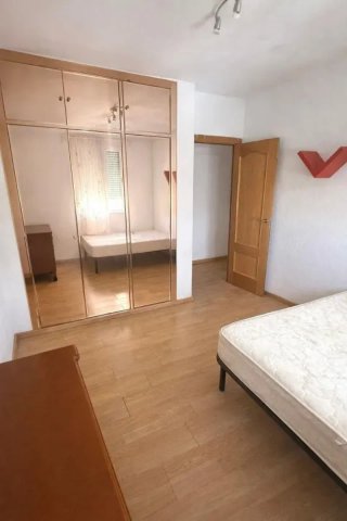 Piso 3 hab. Av. Fama | Muy Luminoso | 2 Ascensores