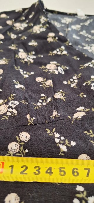 Vestido midi floral negro Mango