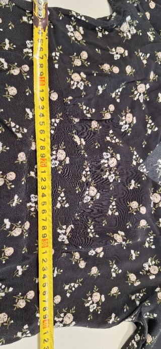 Vestido midi floral negro Mango