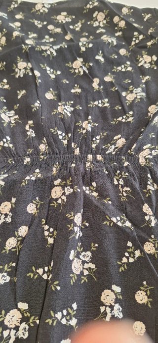 Vestido midi floral negro Mango