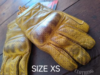 Guanti in pelle gialli taglia XS