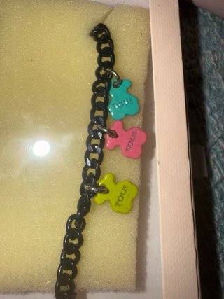 Gafas de sol Tous y cadena con charms