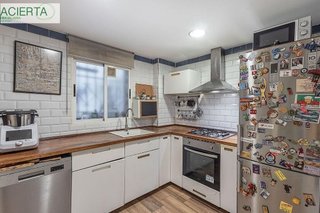 Piso en venta en Camino de Ronda - Rosaleda en Granada