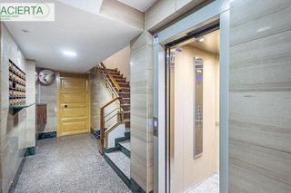 Piso en venta en Camino de Ronda - Rosaleda en Granada