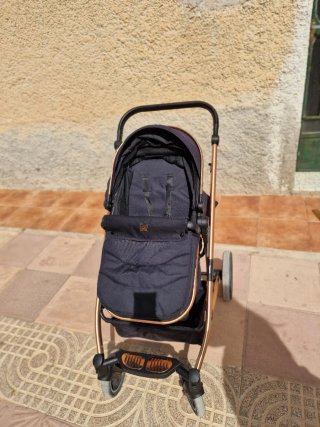 Carrito de bebé convertible en silleta