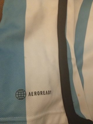 Camiseta Argentina Adidas Talle S una puesta