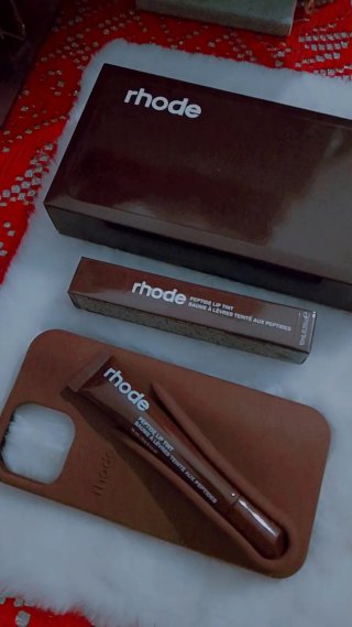 Cover iPhone 13/14/15 Rhode + Lip Tint Espresso