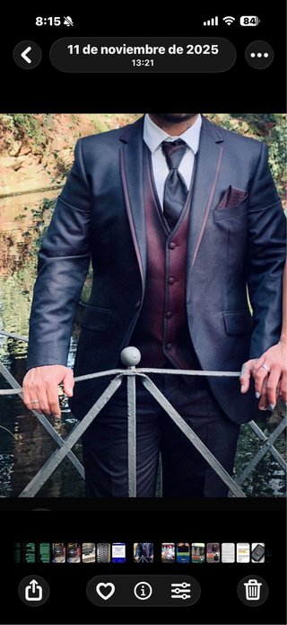 Traje de boda negro y morado