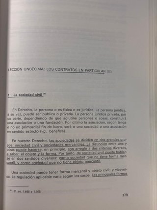 Instituciones de Derecho Privado