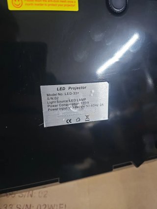 Proyector Excelvan Negro y Plateado