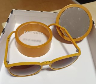 Gafas de sol vintage Ferrari con caja