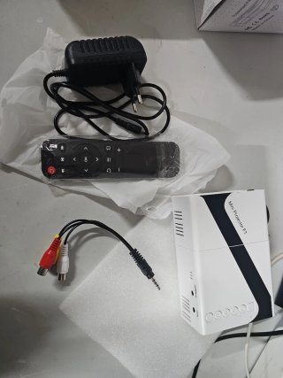 Mini proyector LED F1