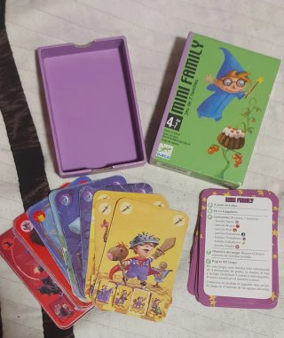 Juego Mini Family Djeco 4-7 años