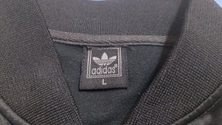 Chaqueta Adidas Negra con Rayas Blancas