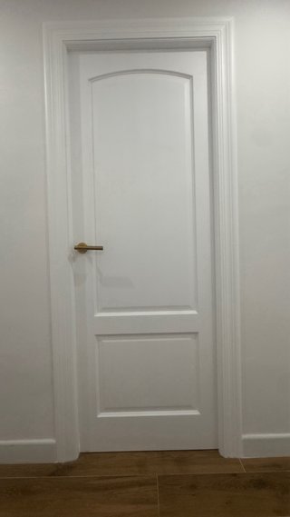Puerta NUEVAS madera maciza lacada blanco
