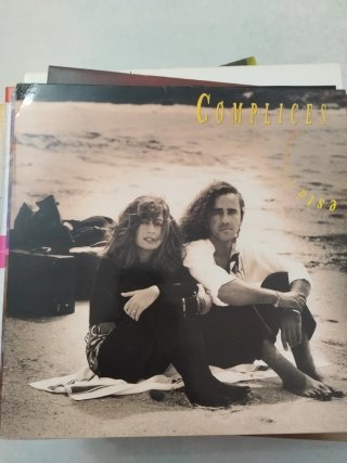 9 vinilos de música de orquesta y otras bandas.