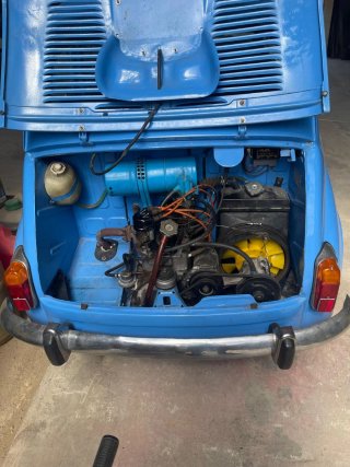 SEAT 600E CLÁSICO EN BUEN ESTADO Y FUNCIONA