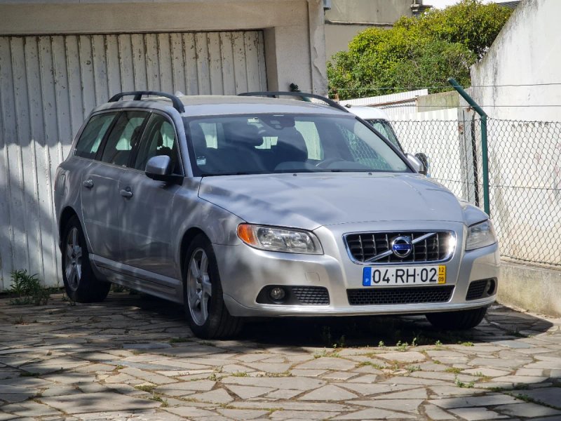 Volvo V70 2012 - foto 1