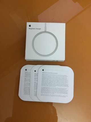 Funda Apple iphone 17 Pro Max + Cargador MagSafe