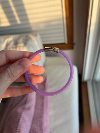 Pulsera Hugo Boss Acero y Silicona Morada