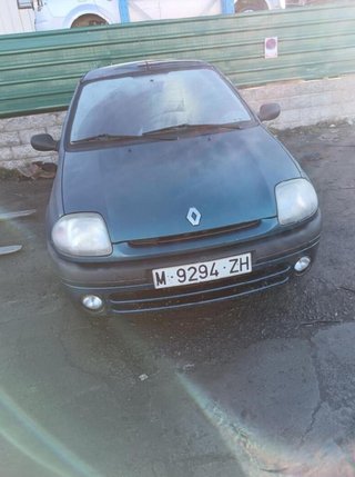 1348 centralita motor uce r04080009f renault clio