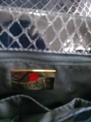 Borsa Braccialini nera con dettagli oro