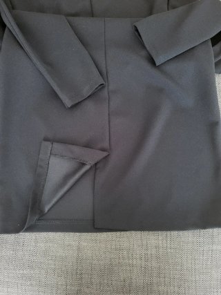 Vestito nero manica lunga