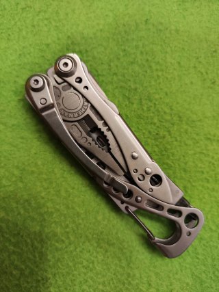 Leatherman Skeleton Funda Negra