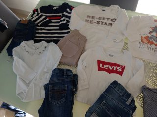 Lotto abbigliamento bimbo 6-9 mesi
