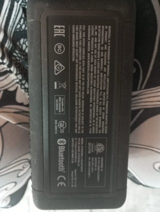 Altavoz Bluetooth Marshall Negro