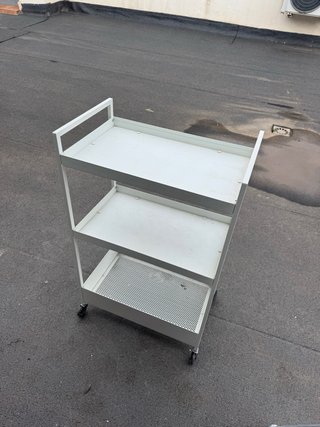 Carrito Auxiliar Blanco con Ruedas