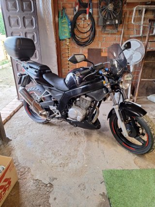 Daelim Roadwin FI 125cc 2009