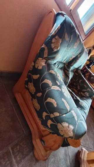 Sofá 2 plazas tela floral madera