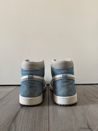 Jordan 1 High Hyper Royal